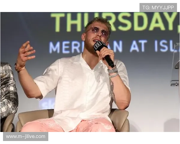 杰克·保罗下颌骨折术后仍感疼痛，透露植入钛合金固定板